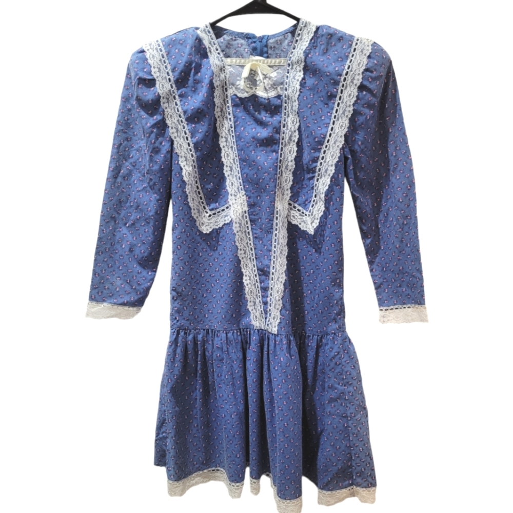 Vintage 1990s Gunne Sax by Jessica McClintock blue lace prairie dress